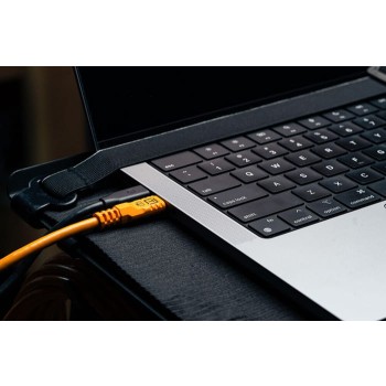 TetherPro-USB-C-Right-Angle-Optima-4-6m-1