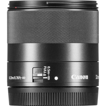 Canon-EF-M-32mm-f1-4-STM-5