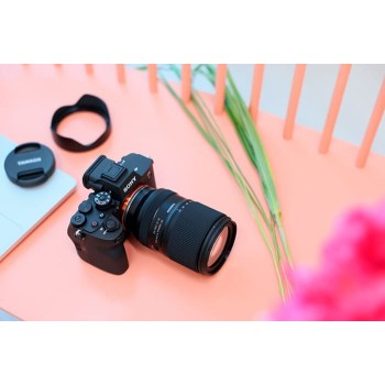 Tamron-25-200mm-F2-8-5-6-Di-III-VXD-G2-7