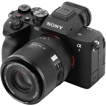 Viltrox-AF-55mm-F1-8-EVO-7